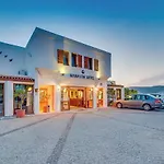 Ξενοδοχείο Manastir & 4*