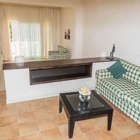 Manastir & Otel 4*
