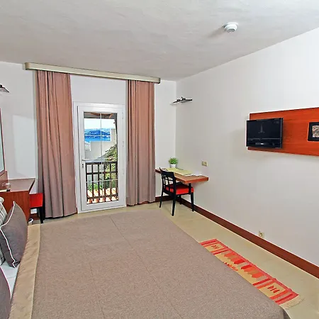 Manastir & Bodrum