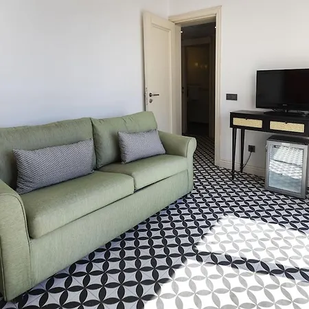 Manastir & Otel 4*