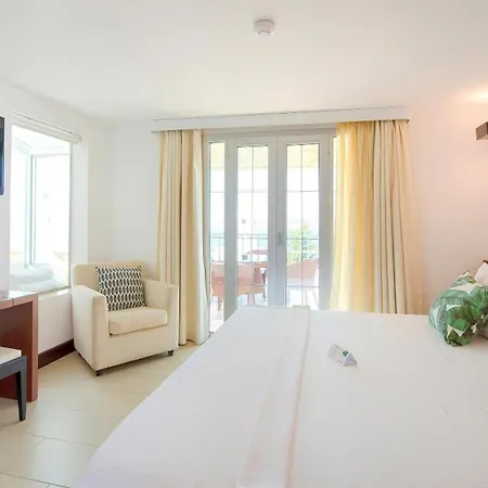 Otel Manastir &