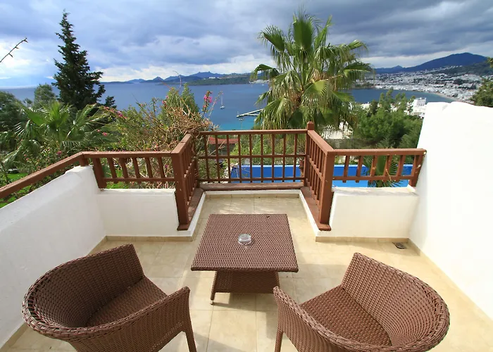 Manastir & 4*