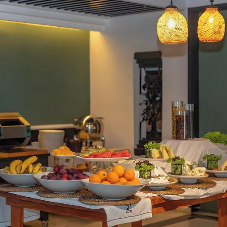 Manastir & Hotell 4*