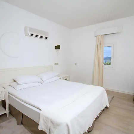 Manastir & Otel 4*